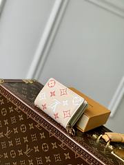 Louis Vuitton LV Lou Wallet H27 11cm - 5