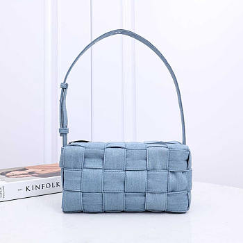 Bottega Veneta Denim Bick Cassette Shoulder Bag 28x14x10cm