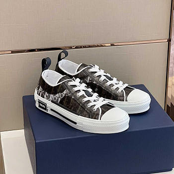 Dior Essentials B23 Low-top Sneaker Black and White 