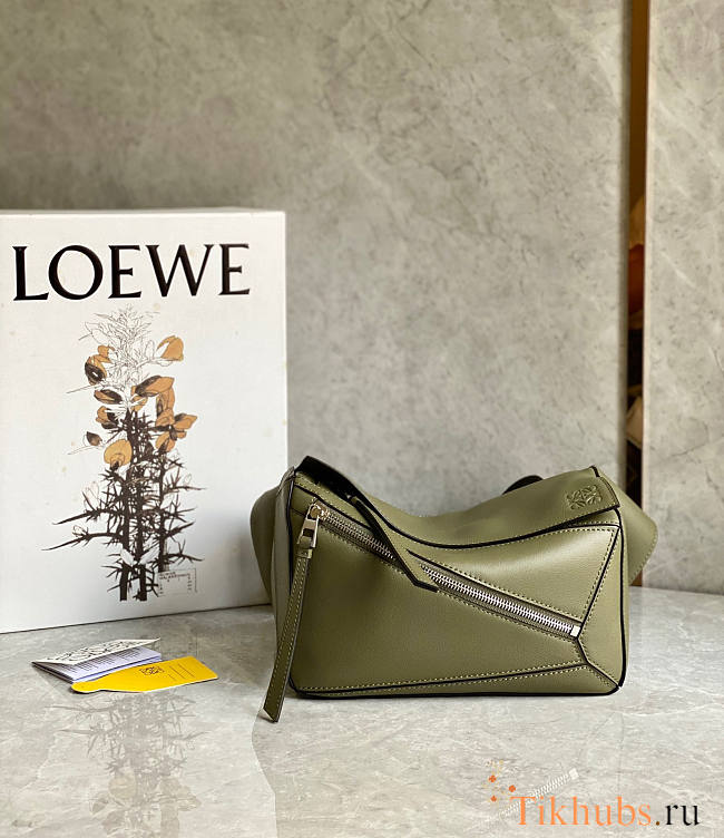 Loewe Small Puzzle Bag Khaki Green 24x16x10.5cm - 1
