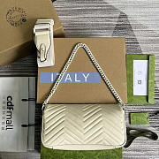 Gucci GG Marmont Matelassé Shoulder Bag White 26.5x13x7cm - 2