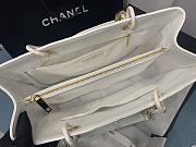 Chanel Shopping Tote Caviar Gold White 33x24x13cm - 3