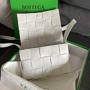 Bottega Veneta Cassette White Shoulder Bag 23x15x5.5cm - 3