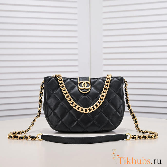 Chanel Small Hobo Bag Small Black 23x17x7cm - 1