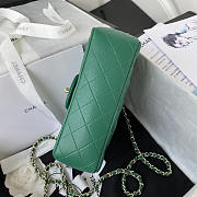 Chanel Top Handle Flap Bag Green 20x12x6cm - 3