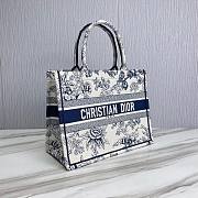 Dior Medium Book Tote Blue White 36.5cm - 3