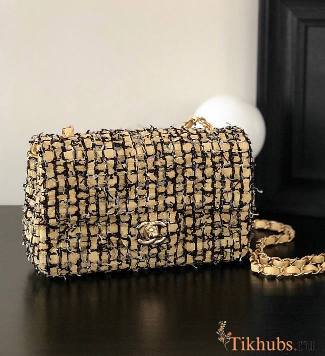 Chanel Flap Bag Tweed Quilted Yellow Gold Hardware 20x10x7cm - 1