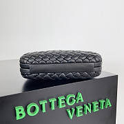 Bottega Veneta Knot Black 20x12x5.5cm - 4