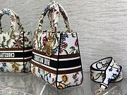 Dior Medium Lady D-Lite White Multicolor Petites Fleurs 24 x 20 x 11 cm - 4