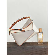 Loewe Puzzle Bag in Classic Calfskin Small White 24x14x11cm - 4