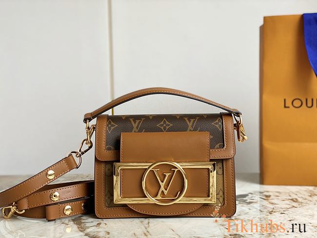 Louis Vuitton LV Mini Dauphine Lock XL 20 x 15 x 9 cm - 1