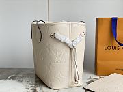 Louis Vuitton LV Neverfull MM Cream Beige 31x28x14cm - 6