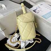 Chanel Small Vanity Case Lambskin bag Yellow 12.5 × 15 × 8 cm - 4