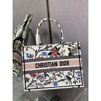 Dior Medium Book Tote White Multicolor Petites 36x18x28cm