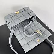 Bottega Veneta Cassette Padded Pillowy Woven Gray 26x18x8cm - 4