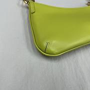 Jacquemus Le Bisou Mousqueton Shoulder Bag Green 26x15x2cm - 3