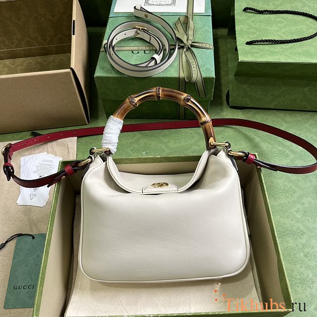 Gucci Diana Small Shoulder Bag White 24x15x5cm - 1
