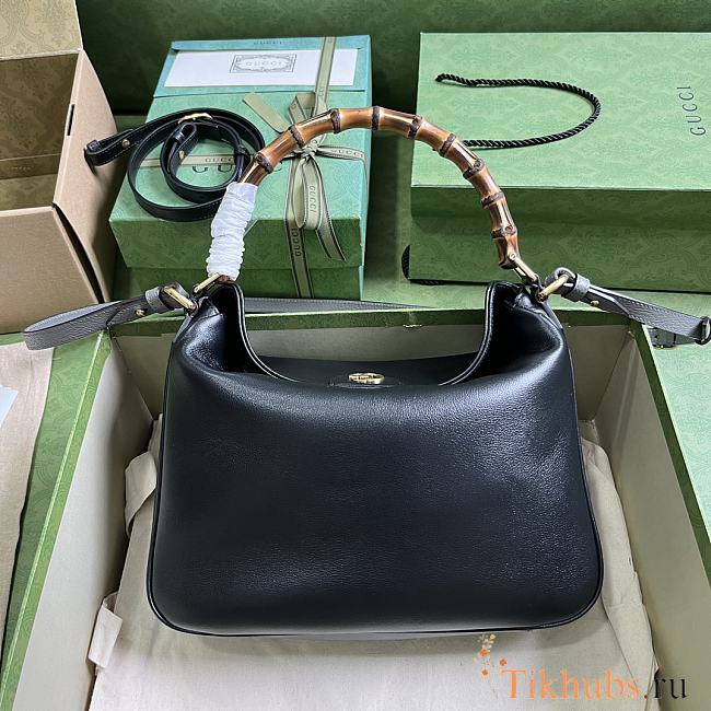 Gucci Diana Medium Shoulder Bag Black 30x23x6.5cm - 1