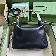 Gucci Diana Medium Shoulder Bag Black 30x23x6.5cm - 3