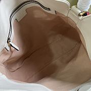 Gucci Diana Medium Shoulder Bag White 30x23x6.5cm - 5