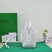 Bottega Veneta Small Andiamo White 25x22x10.5cm - 5