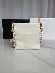 Chanel Small Bucket Bag Lambskin Gold White 17 × 16 × 7 cm - 4