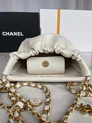 Chanel Small Bucket Bag Lambskin Gold White 17 × 16 × 7 cm - 2