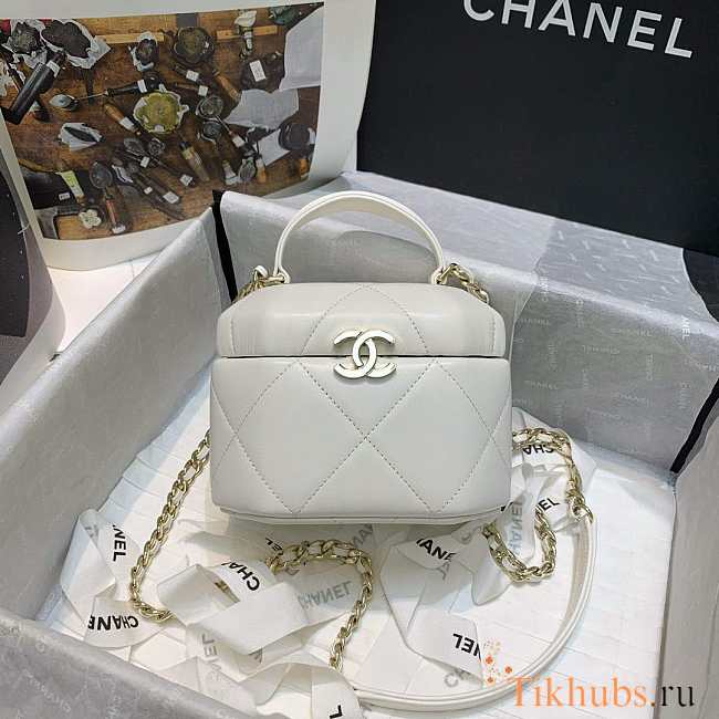 Chanel Small Vanity Case Lambskin Gold White 13.5 × 16.5 × 10.5 cm - 1