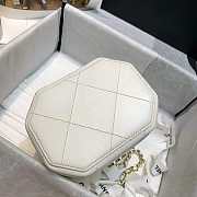 Chanel Small Vanity Case Lambskin Gold White 13.5 × 16.5 × 10.5 cm - 5