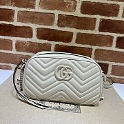 Gucci GG Marmont Matelassé Shoulder Bag White 24x13x7cm - 1