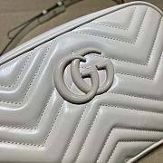 Gucci GG Marmont Matelassé Shoulder Bag White 24x13x7cm - 4
