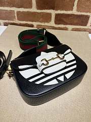 Gucci x Adidas Horsebit 1955 Shoulder Bag Black White 20x14x5cm - 4