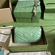 Gucci GG Marmont Matelassé Super Mini Bag Green 16.5x10.2x5.1cm - 2