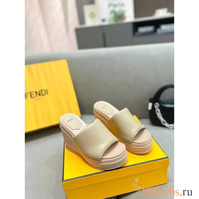 Fendi Fashion Show Nappa Leather Sandals Beige 14cm - 1