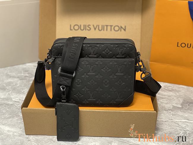 Louis Vuitton LV Trio Messenger G65 Black 25 x 18.5 x 7 cm - 1