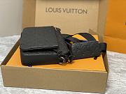 Louis Vuitton LV Trio Messenger G65 Black 25 x 18.5 x 7 cm - 6