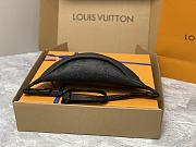 Louis Vuitton LV Bumbag Discovery PM Black 44 x 15 x 9 cm - 5