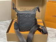 Louis Vuitton LV Cruiser Messenger Grey 16.5 x 24 x 10 cm - 4