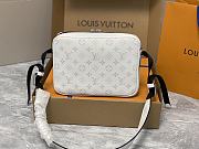 Louis Vuitton LV Outdoor Messenger Taigarama White 26 x 20 x 10.5 cm - 2