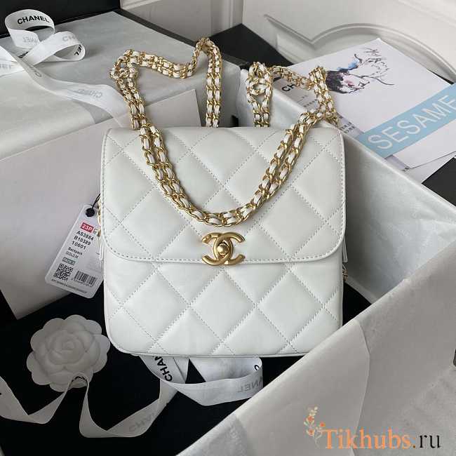 Chanel Backpack Chain Bag Lambskin White 18 x 20 x 7 cm - 1