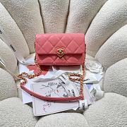 Chanel 23S Small Flap Bag Lambskin Plexi Pink 21x14x7cm - 1