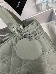 Dior Small Lady Ultramatte Cannage Calfskin Grey 20cm - 2