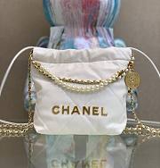 Chanel 22 Mini Handbag Gold White 20x19x6cm - 1