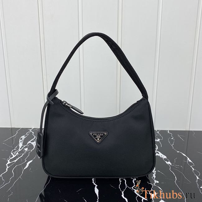 Prada Re-Edition 2005 Re-Nylon Mini Bag Black 22x18x6.5cm - 1