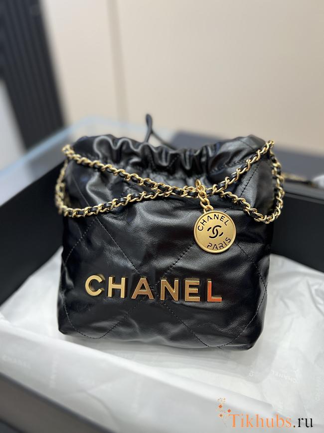 Chanel 22 Mini Handbag Gold Black 20x19x6cm - 1