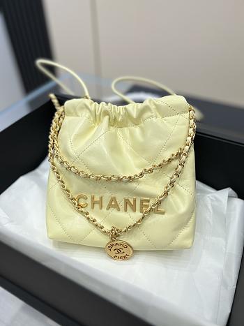 Chanel 22 Mini Handbag Gold Light Yellow 20x19x6cm