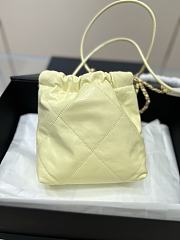 Chanel 22 Mini Handbag Gold Light Yellow 20x19x6cm - 2