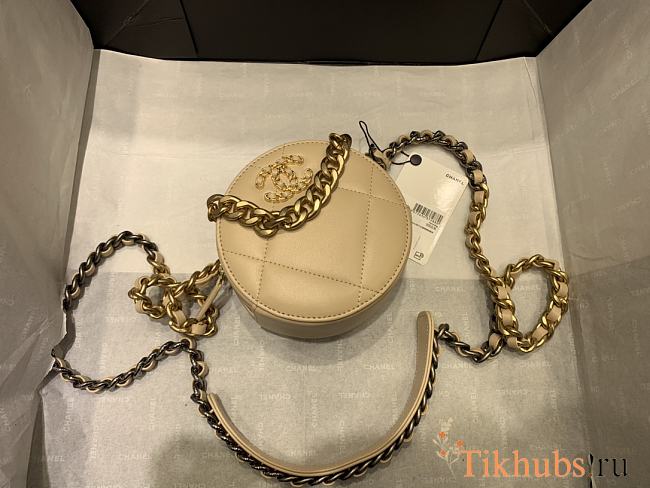 Chanel 19 Round Clutch With Chain Beige Gold 12x12x4.5cm - 1