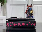 Louis Vuitton LV x YK Pochette Métis Black and Fuchsia 25 x 19 x 7 cm - 5