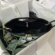 Chanel Mini Bi Color Chain Patent Leather Bag Black Green 22 x 23 x 5.5 cm - 6